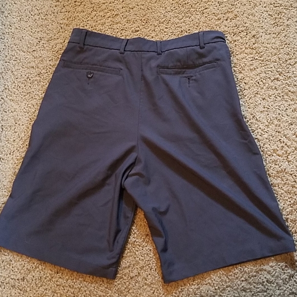 Golf shorts - Picture 4 of 4